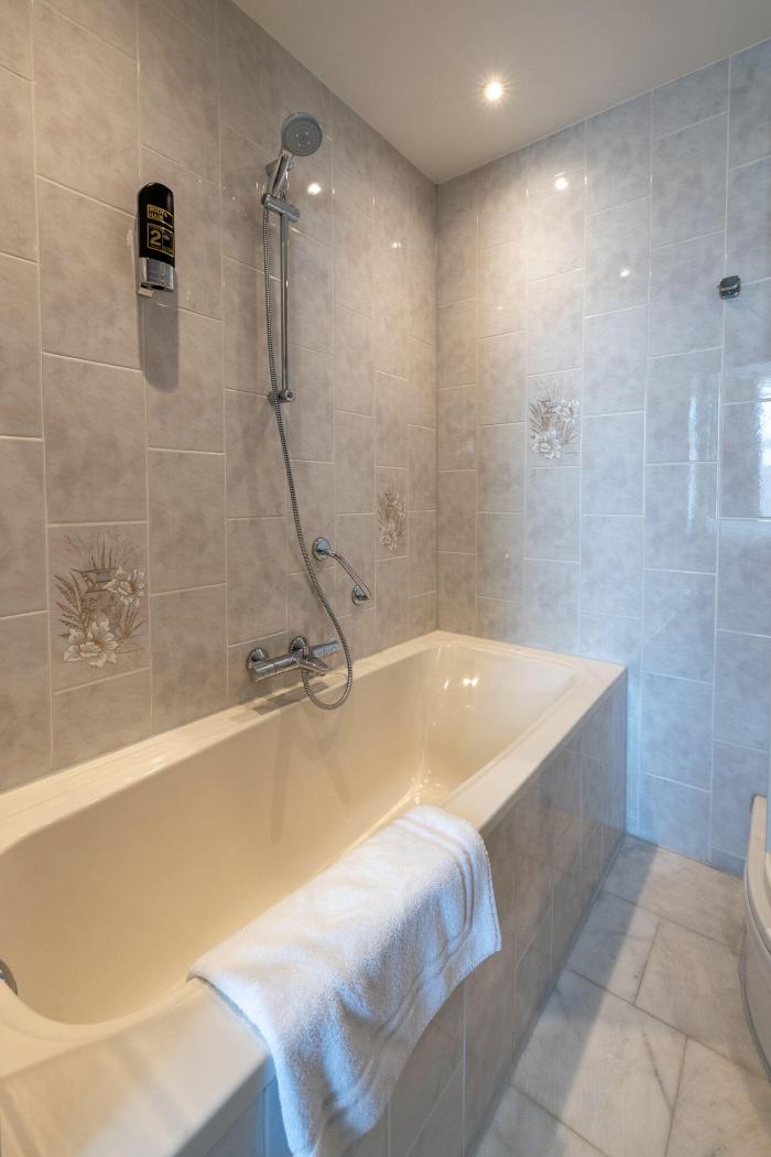 Chambre double avec bain